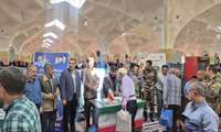 میز خدمت جهاد کشاورزی قوچان در نماز جمعه؛ گامی عملی برای تحقق «مردمی‌سازی» در هفته دولت